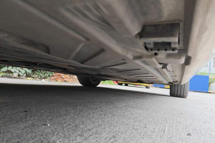 Used Mercedes-Benz E-Class 2020 E 260 Sport Edition Chassis Rear Right