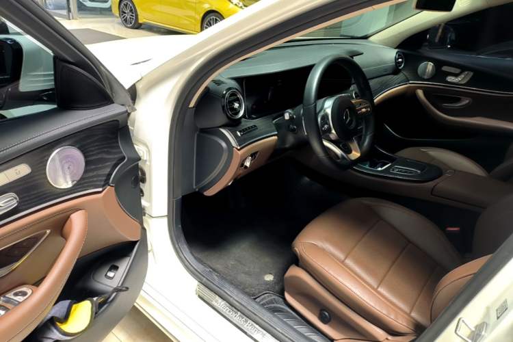 Used Mercedes-Benz E-Class 2020 Restyled E 300 L Exclusive Edition Driver Seat