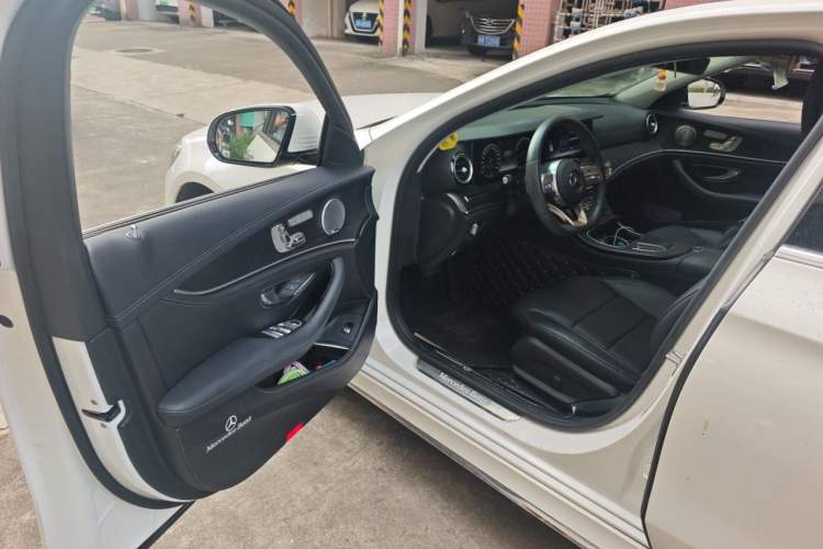 Used Mercedes-Benz E-Class 2020 Restyled E 300 L Sport Exclusive Edition Driver Seat