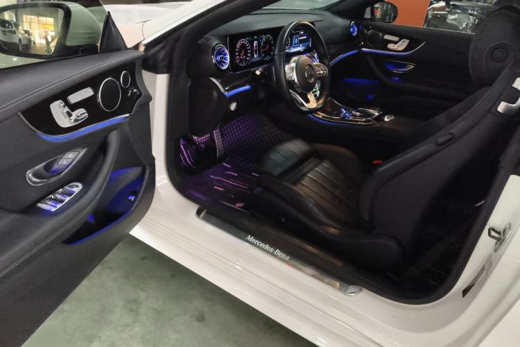 Used Mercedes-Benz E-Class 2020 E 260 Convertible Coupe Driver Seat