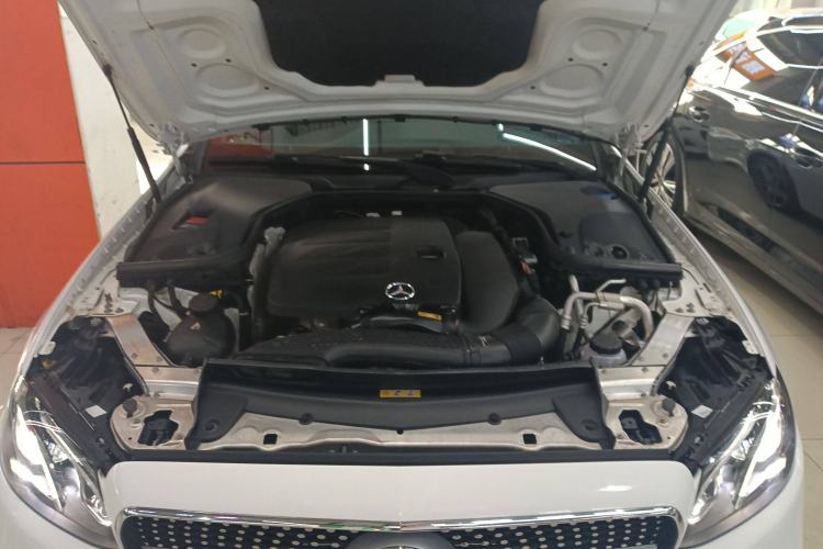 Used Mercedes-Benz E-Class 2020 E 260 Coupe Engine Bay
