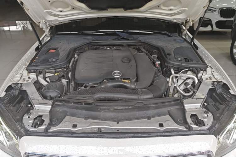 Used Mercedes-Benz E-Class 2020 E 300 L Sport Luxury Edition Engine Bay
