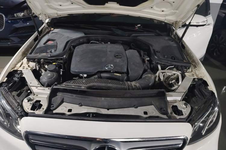 Used Mercedes-Benz E-Class 2020 E 300 L Sport Luxury Edition Engine Bay