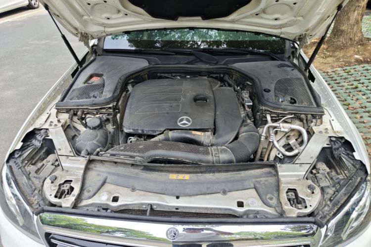 Used Mercedes-Benz E-Class 2020 Restyled E 300 L Exclusive Edition Engine Bay