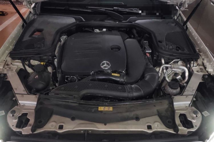 Used Mercedes-Benz E-Class 2020 E 260 Coupe Engine Bay