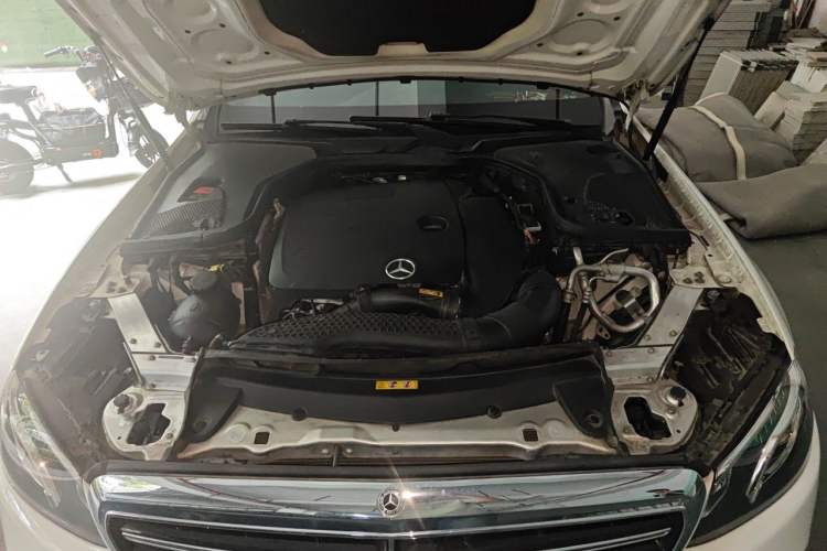 Used Mercedes-Benz E-Class 2020 E 300 L Stylish Model Engine Bay