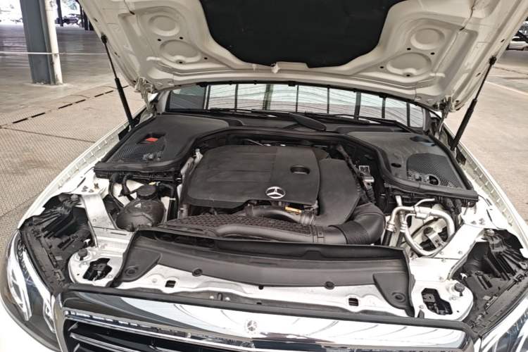 Used Mercedes-Benz E-Class 2020 E 300 L Luxury Model Engine Bay