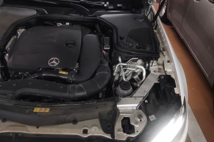 Used Mercedes-Benz E-Class 2020 E 260 Coupe Engine Bay Left