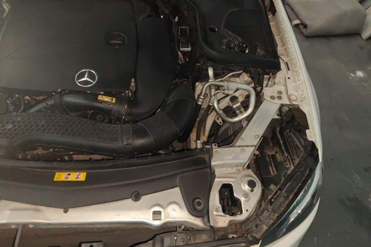 Used Mercedes-Benz E-Class 2020 E 300 L Stylish Model Engine Bay Left