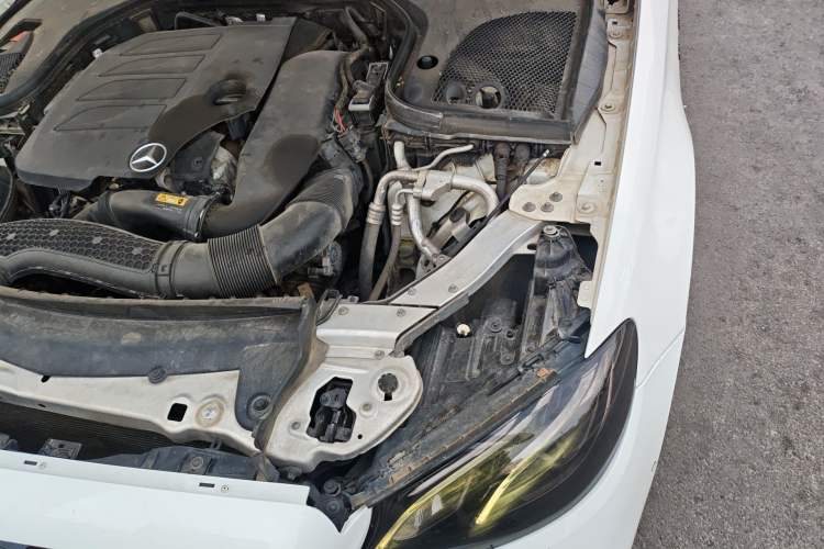 Used Mercedes-Benz E-Class 2020 E 300 L Sport Luxury Edition Engine Bay Left