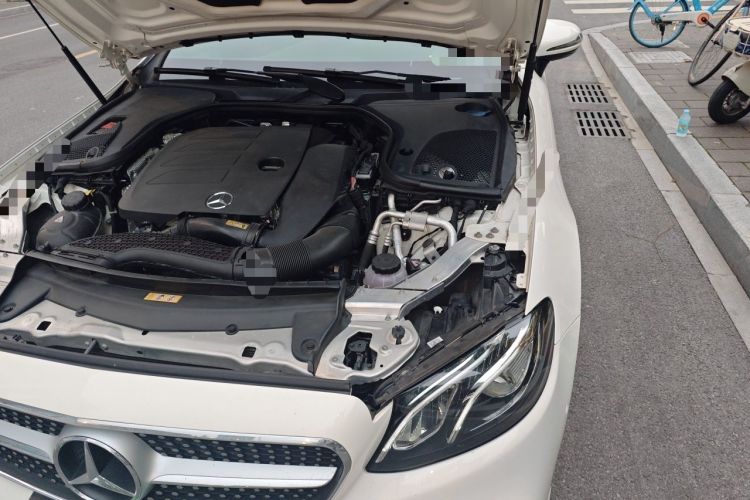 Used Mercedes-Benz E-Class 2020 E 260 Coupe Engine Bay Left