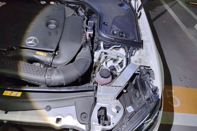 Used Mercedes-Benz E-Class 2020 E 260 Convertible Coupe Engine Bay Left