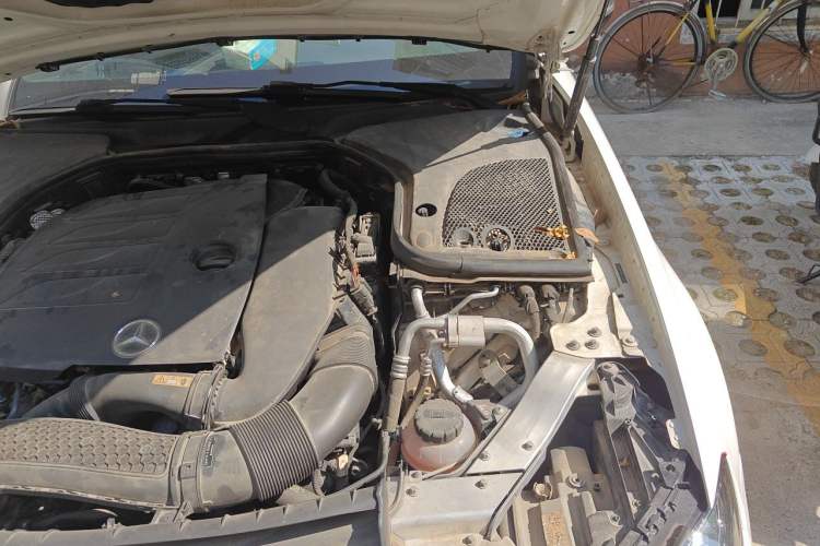 Used Mercedes-Benz E-Class 2020 Facelift E 260 Sport Edition Engine Bay Left
