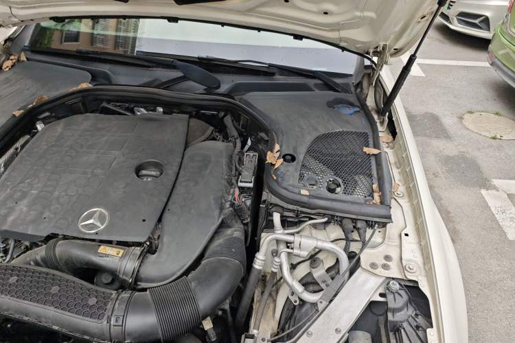 Used Mercedes-Benz E-Class 2020 Restyled E 300 L Sporty and Stylish Edition Engine Bay Left