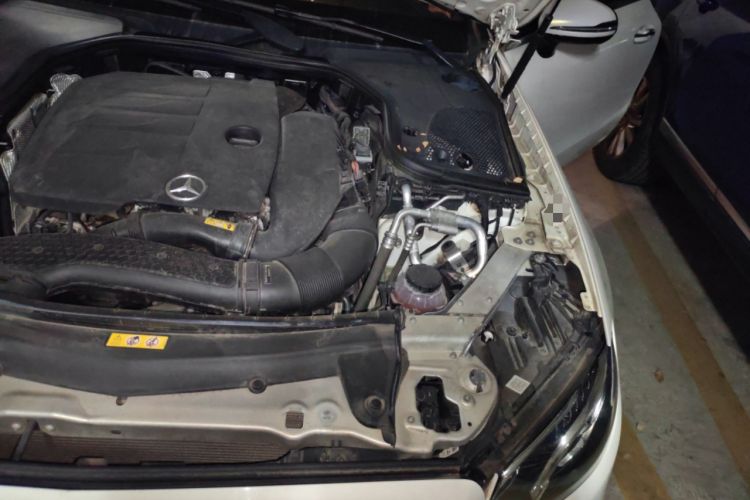 Used Mercedes-Benz E-Class 2020 E 260 Coupe Engine Bay Left