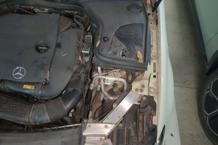 Used Mercedes-Benz E-Class 2020 E 300 L Sporty and Stylish Model Engine Bay Left