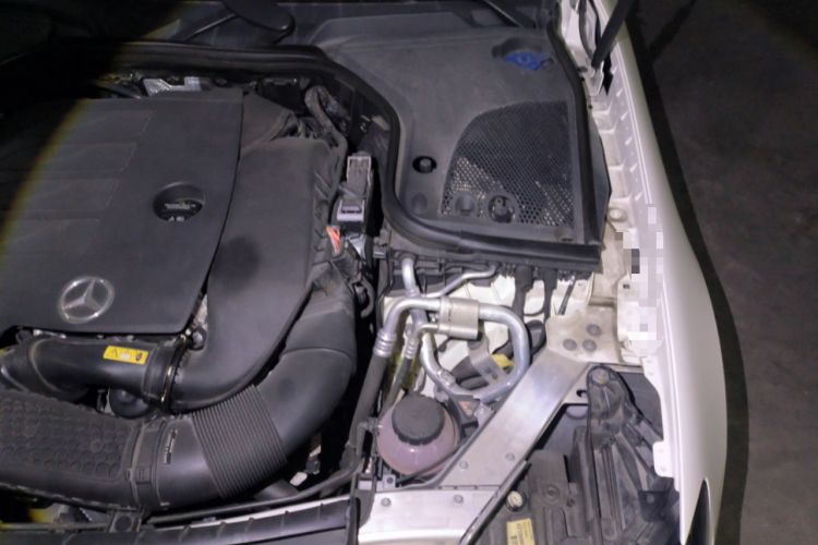Used Mercedes-Benz E-Class 2020 E 260 Coupe Engine Bay Left