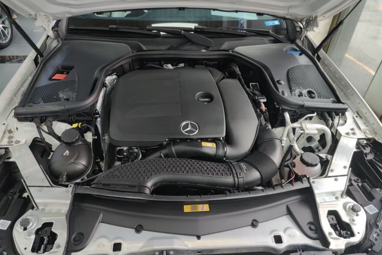 Used Mercedes-Benz E-Class 2020 E 260 Coupe Engine Bay