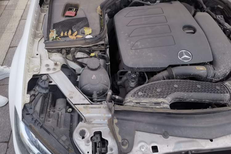 Used Mercedes-Benz E-Class 2020 E 300 L Sporty and Stylish Model Engine Bay Right