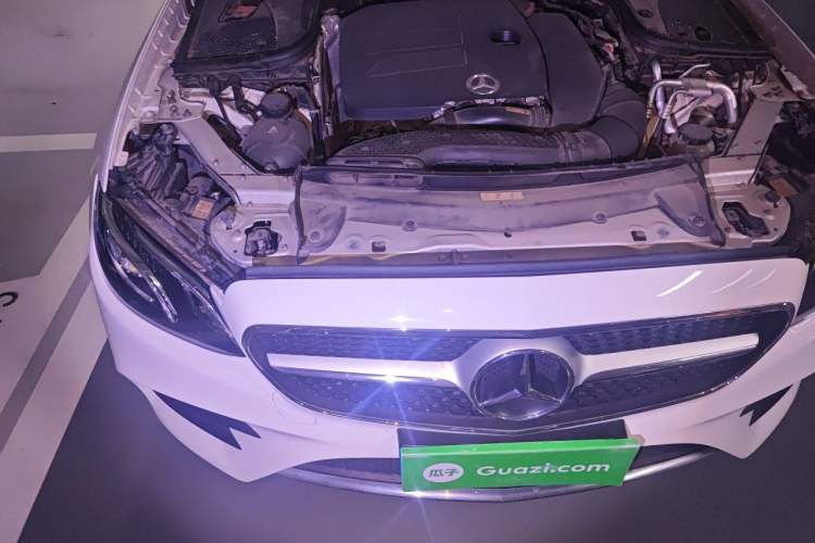 Used Mercedes-Benz E-Class 2020 E 260 Coupe Engine Bay Right