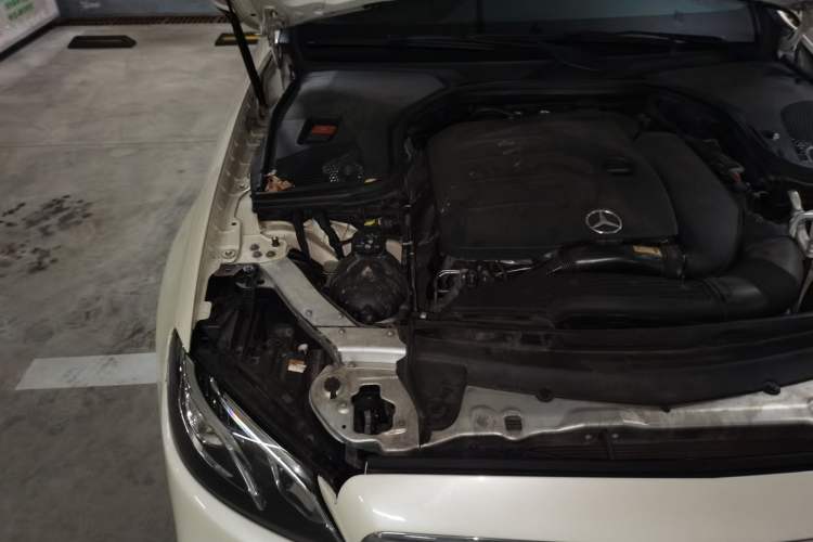 Used Mercedes-Benz E-Class 2020 Restyled E 300 L Sporty and Stylish Edition Engine Bay Right