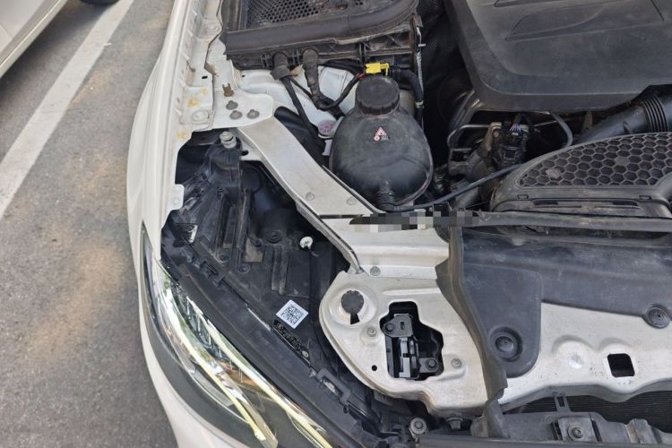 Used Mercedes-Benz E-Class 2020 Facelift E 260 Sport Edition Engine Bay Right