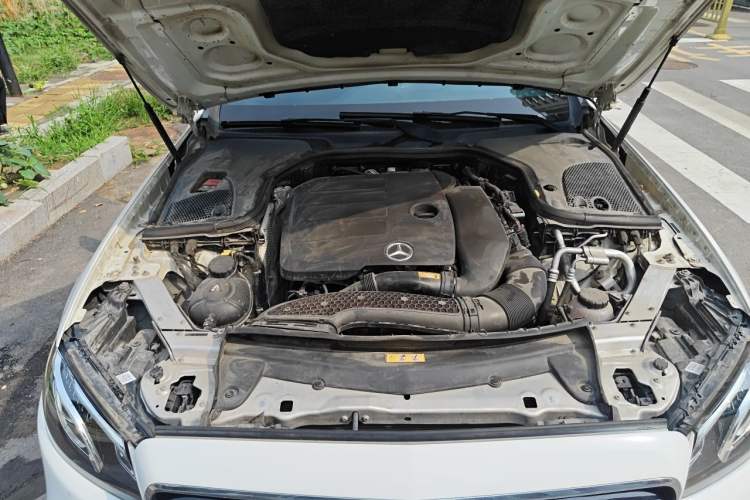 Used Mercedes-Benz E-Class 2020 E 260 Sport Edition Engine Bay Right