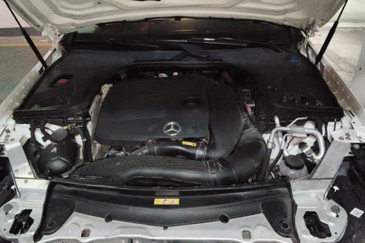 Used Mercedes-Benz E-Class 2020 E 260 Coupe Engine Bay