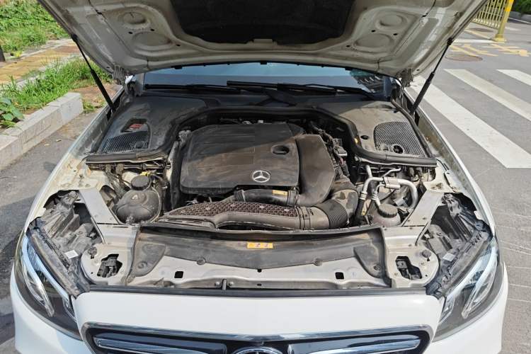 Used Mercedes-Benz E-Class 2020 E 260 Sport Edition Engine Bay