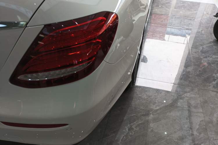 Used Mercedes-Benz E-Class 2020 E 300 L Sport Luxury Edition Exterior 1