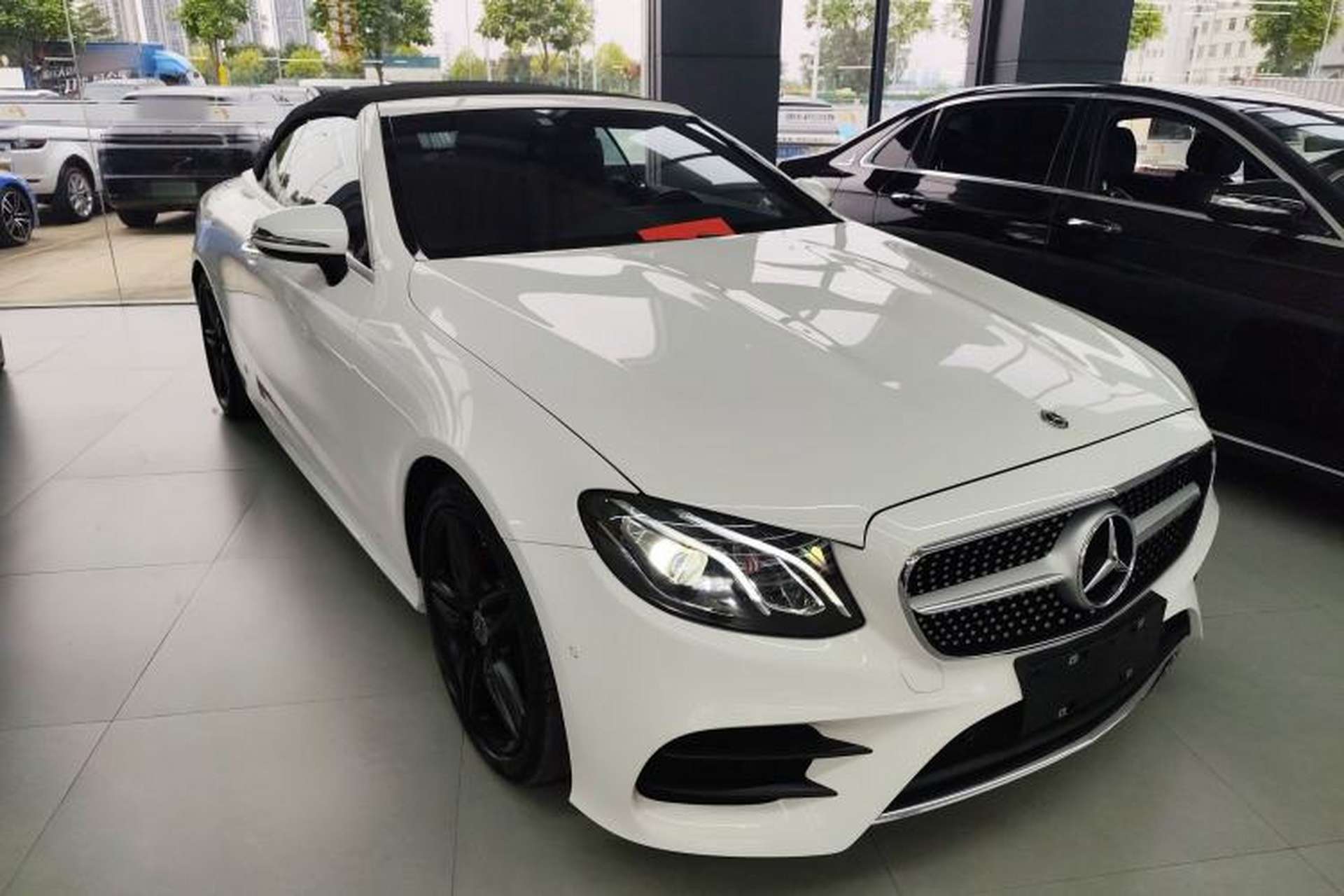 Used Mercedes-Benz E-Class 2020 E 260 Convertible Coupe Exterior 2
