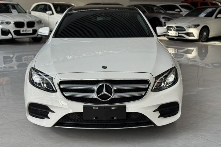 Used Mercedes-Benz E-Class 2020 E 300 L Sporty and Stylish Model Exterior 3