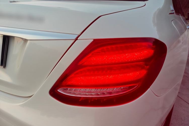 Used Mercedes-Benz E-Class 2020 E 300 L Luxury Model Exterior 3