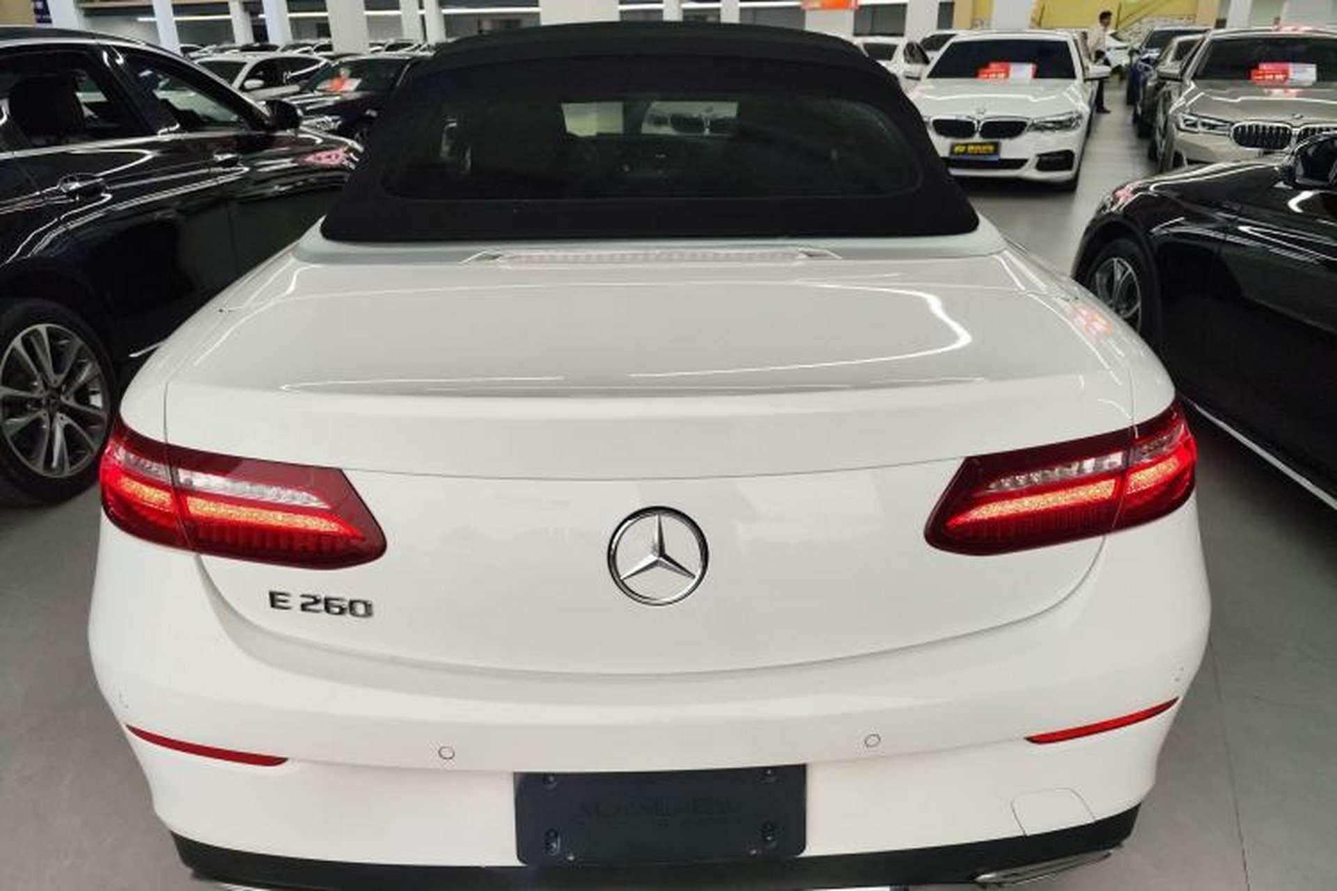Used Mercedes-Benz E-Class 2020 E 260 Convertible Coupe Exterior 4