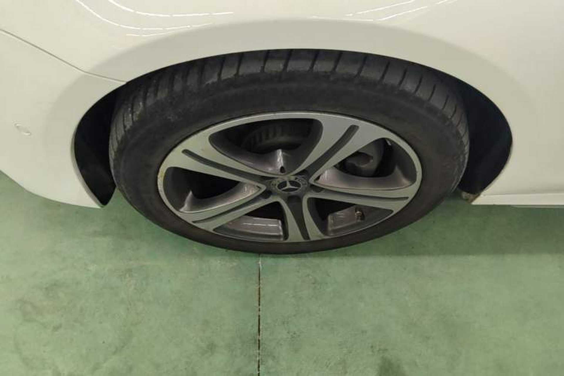 Used Mercedes-Benz E-Class 2020 Facelift E 260 L Sport Edition Exterior 4