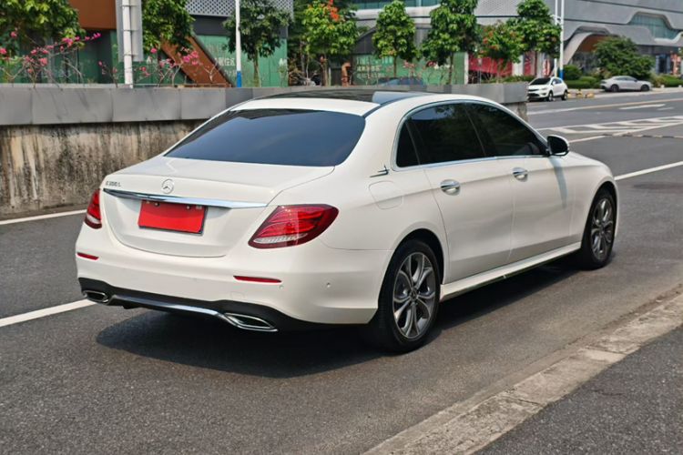 Used Mercedes-Benz E-Class 2020 E 300 L Sport Luxury Edition Exterior 4