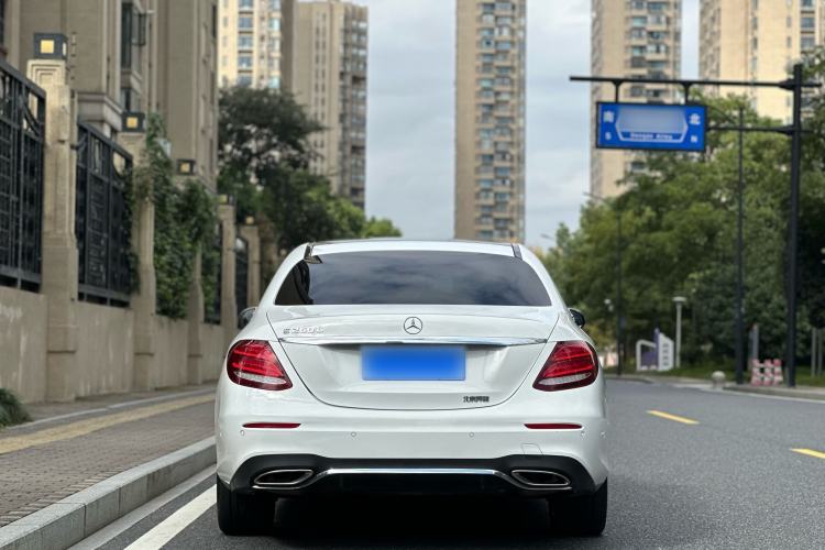 Used Mercedes-Benz E-Class 2020 Facelift E 260 L Sport Edition Exterior 4