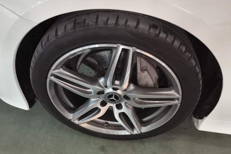 Used Mercedes-Benz E-Class 2020 E 260 Convertible Coupe Exterior 4