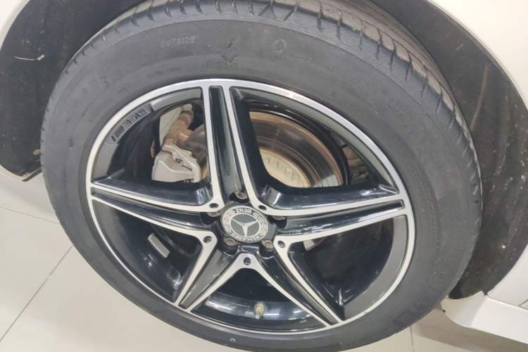 Used Mercedes-Benz E-Class 2020 Facelift E 260 Sport Edition Exterior 5