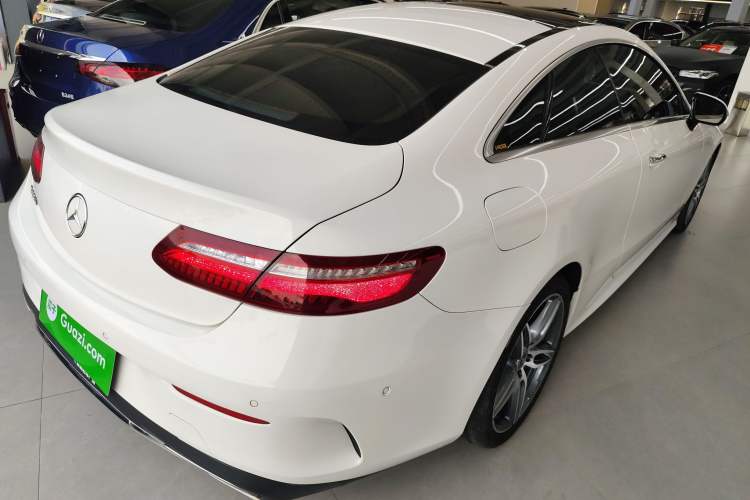 Used Mercedes-Benz E-Class 2020 E 260 Coupe Exterior 5