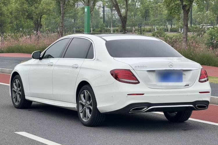 Used Mercedes-Benz E-Class 2020 Restyled E 300 L Sporty and Stylish Edition Exterior 5
