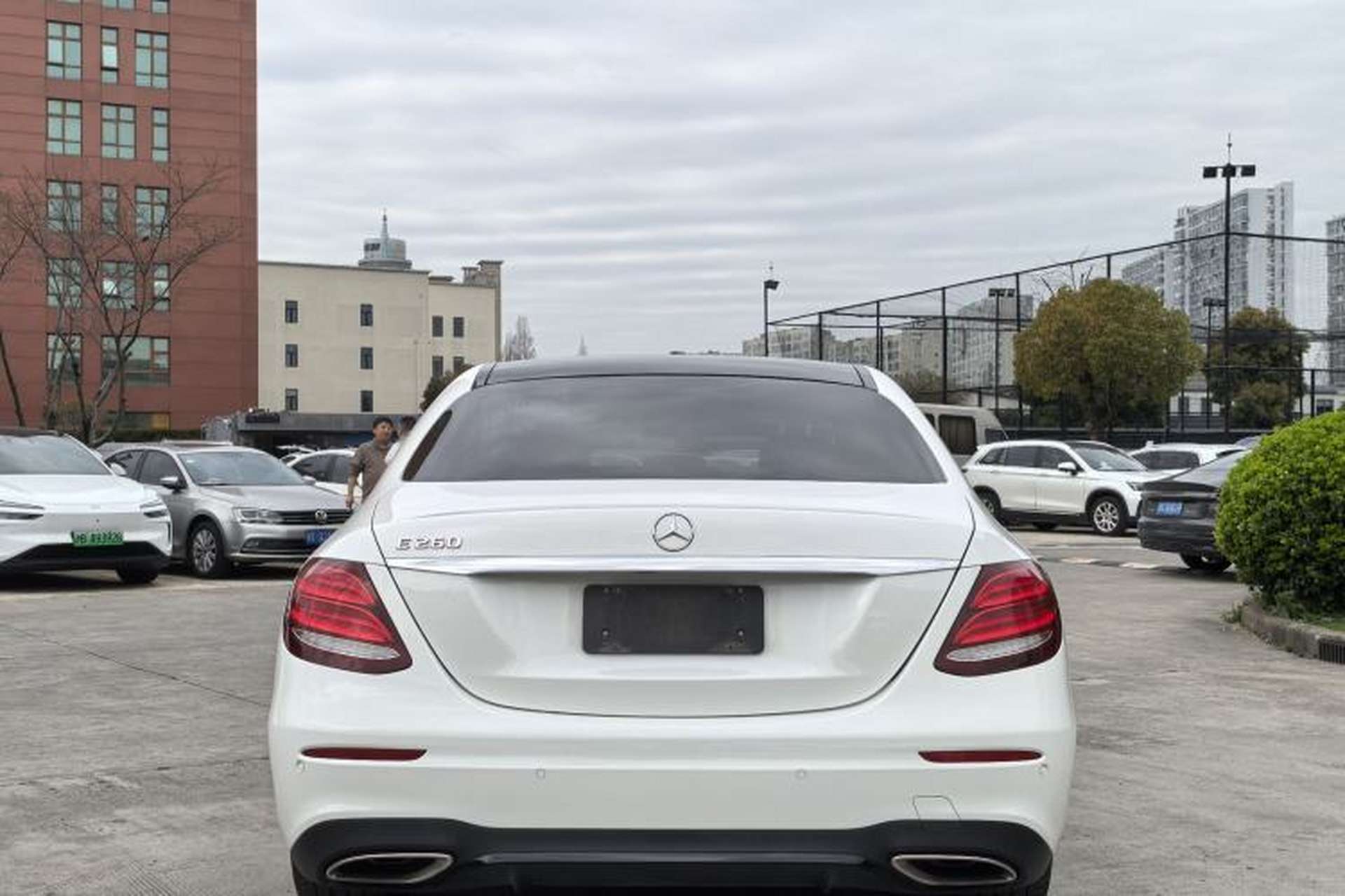 Used Mercedes-Benz E-Class 2020 E 260 Sport Edition Exterior 5