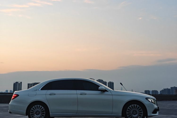 Used Mercedes-Benz E-Class 2020 E 300 L Luxury Model Exterior 6