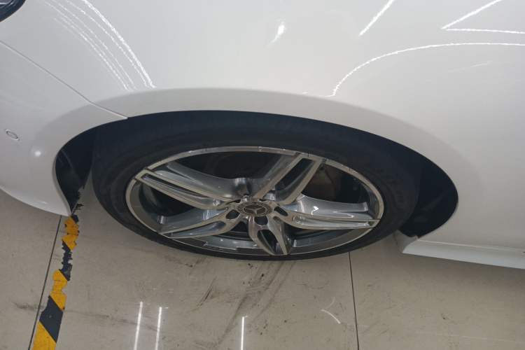 Used Mercedes-Benz E-Class 2020 E 260 Coupe Exterior 7