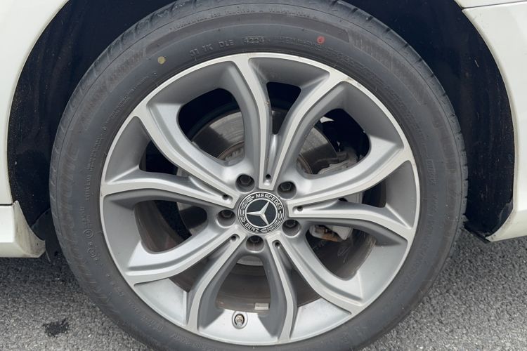 Used Mercedes-Benz E-Class 2020 Restyled E 300 L Sporty and Stylish Edition Exterior 7