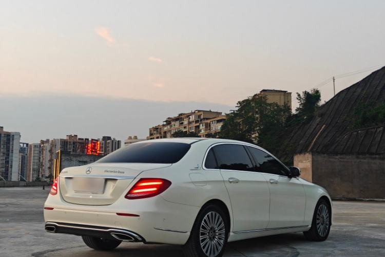 Used Mercedes-Benz E-Class 2020 E 300 L Luxury Model Exterior 7