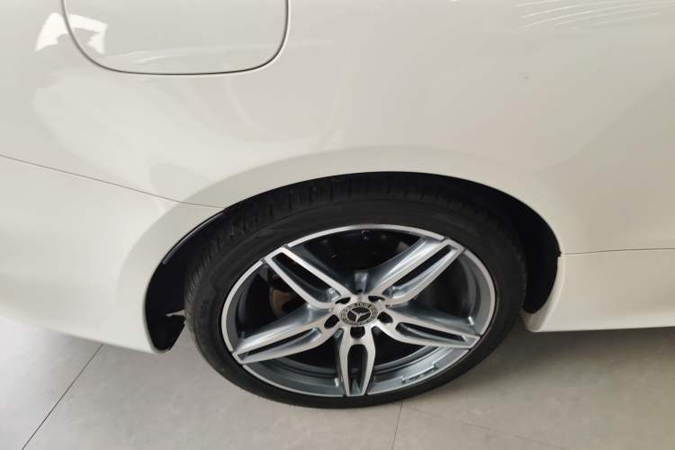 Used Mercedes-Benz E-Class 2020 E 260 Coupe Exterior 8