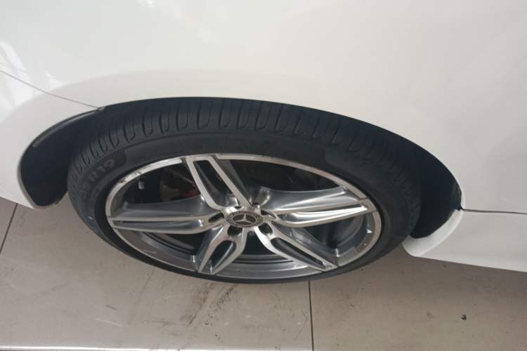 Used Mercedes-Benz E-Class 2020 E 260 Coupe Exterior 8