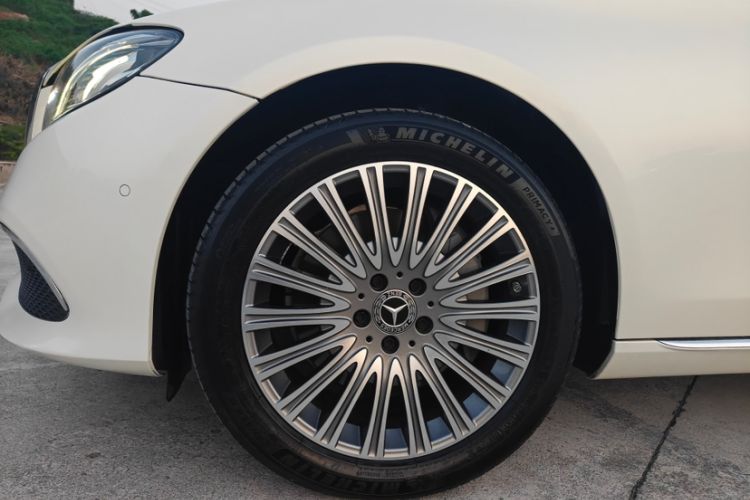 Used Mercedes-Benz E-Class 2020 E 300 L Luxury Model Exterior 9