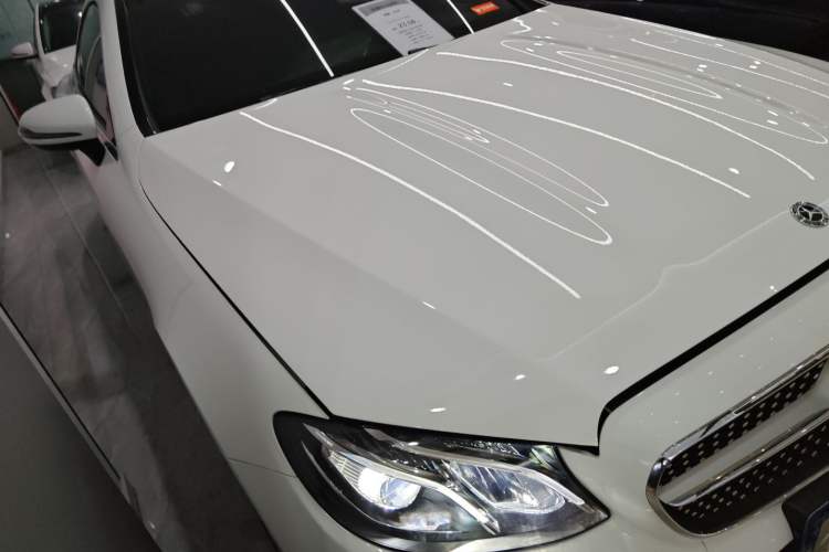 Used Mercedes-Benz E-Class 2020 E 260 Coupe Front Right 45 Deg
